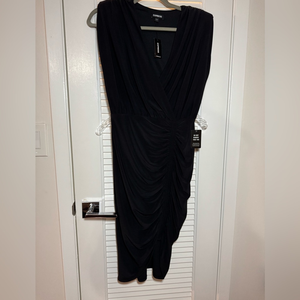 NWT Express V neck sleeveless dress with cinched detail - Sz S